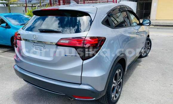 Buy Used Honda Vezel Silver Car in Harare in Harare Buy Used Honda Vezel Silver Car in Harare in Harare