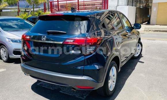 Buy Used Honda Vezel Black Car in Harare in Harare Buy Used Honda Vezel Black Car in Harare in Harare