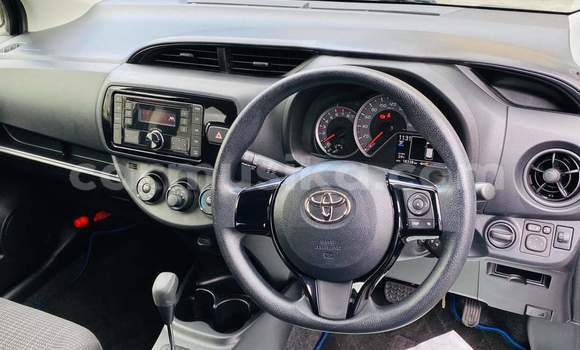 Buy Used Toyota Vitz Black Car in Beitbridge in Matabeleland South Buy Used Toyota Vitz Black Car in Beitbridge in Matabeleland South