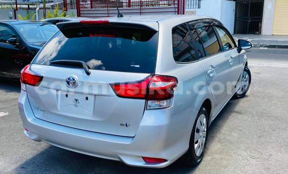 Acheter Occasion Voiture Toyota Corolla II Gris à Beitbridge, Matabeleland South Acheter Occasion Voiture Toyota Corolla II Gris à Beitbridge, Matabeleland South