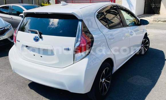 Tenga Tsaru Toyota Aqua Chena Mota in Gweru in Midlands Tenga Tsaru Toyota Aqua Chena Mota in Gweru in Midlands