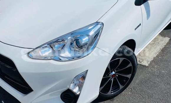 Tenga Tsaru Toyota Aqua Chena Mota in Gweru in Midlands Tenga Tsaru Toyota Aqua Chena Mota in Gweru in Midlands