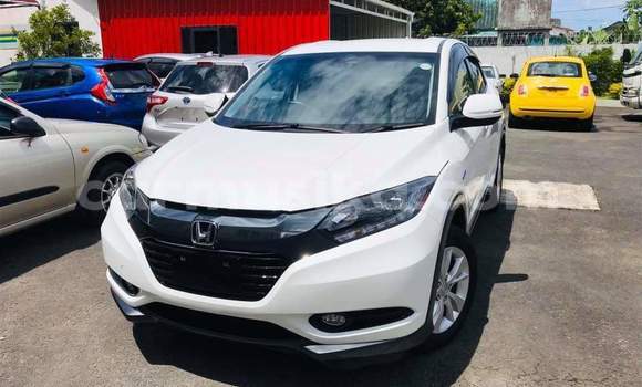 Buy Used Honda Vezel White Car in Borrowdale in Harare
