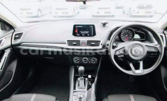 Tenga Tsaru Mazda Axela Sirivha Mota in Bulawayo in Bulawayo Tenga Tsaru Mazda Axela Sirivha Mota in Bulawayo in Bulawayo