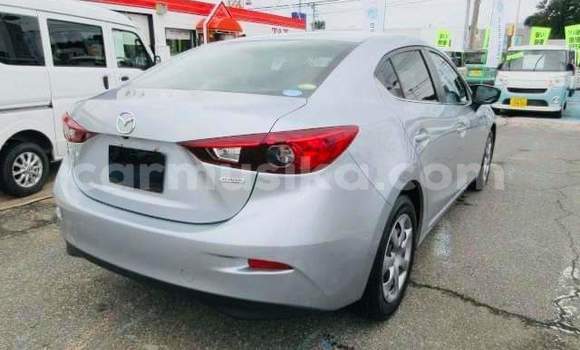 Tenga Tsaru Mazda Axela Sirivha Mota in Bulawayo in Bulawayo Tenga Tsaru Mazda Axela Sirivha Mota in Bulawayo in Bulawayo