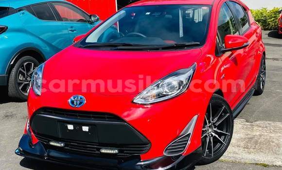 Buy Used Toyota Aqua Red Car in Beitbridge in Matabeleland South