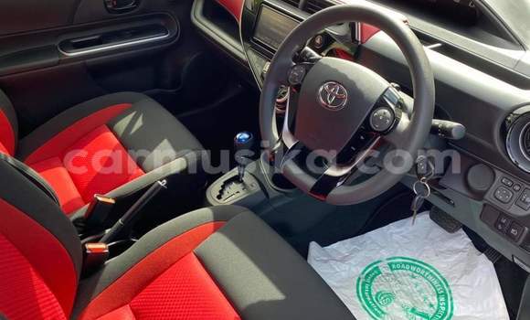 Buy Used Toyota Aqua Red Car in Beitbridge in Matabeleland South Buy Used Toyota Aqua Red Car in Beitbridge in Matabeleland South