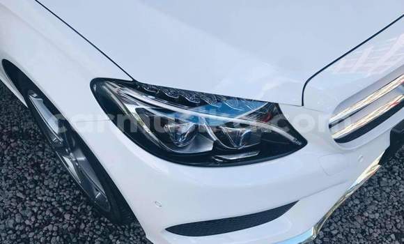 Tenga Tsaru Mercedes‒Benz C–Class Chena Mota in Harare in Harare Tenga Tsaru Mercedes‒Benz C–Class Chena Mota in Harare in Harare