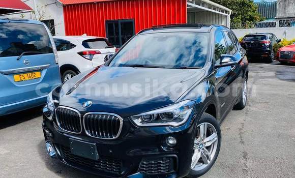 Nunua Ilio tumika BMW X1 Nyeusi Gari ndani ya Beitbridge nchini Matabeleland Kusini
