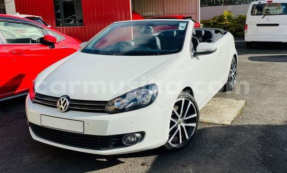 Tenga Tsaru Volkswagen Golf Chena Mota in Harare in Harare