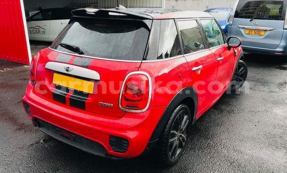 Tenga Tsaru MINI Cooper Tsvuku Mota in Beitbridge in Matabeleland South Tenga Tsaru MINI Cooper Tsvuku Mota in Beitbridge in Matabeleland South