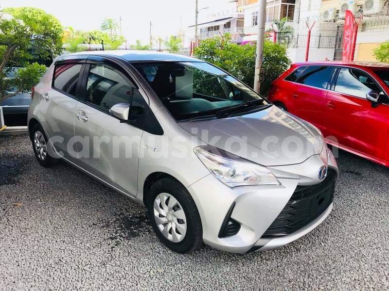 Big with watermark toyota vitz matabeleland south beitbridge 28882