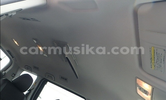 Acheter Occasion Voiture Toyota Voxy Blanc à Beitbridge, Matabeleland South Acheter Occasion Voiture Toyota Voxy Blanc à Beitbridge, Matabeleland South