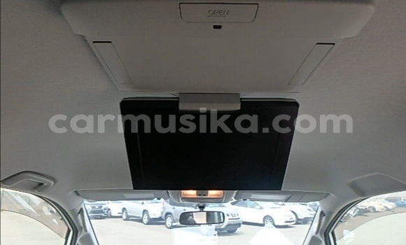 Acheter Occasion Voiture Toyota Voxy Blanc à Beitbridge, Matabeleland South Acheter Occasion Voiture Toyota Voxy Blanc à Beitbridge, Matabeleland South