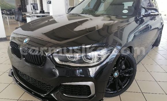 Nunua Ilio tumika BMW 1-Series Nyeusi Gari ndani ya Beitbridge nchini Matabeleland Kusini
