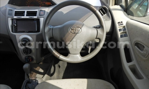 Acheter Occasion Voiture Toyota Vitz Bleu à Beitbridge, Matabeleland South Acheter Occasion Voiture Toyota Vitz Bleu à Beitbridge, Matabeleland South