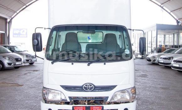 Acheter Occasion Voiture Toyota Dyna Blanc à Beitbridge, Matabeleland South Acheter Occasion Voiture Toyota Dyna Blanc à Beitbridge, Matabeleland South