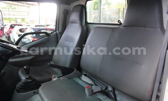 Acheter Occasion Voiture Toyota Dyna Blanc à Beitbridge, Matabeleland South Acheter Occasion Voiture Toyota Dyna Blanc à Beitbridge, Matabeleland South