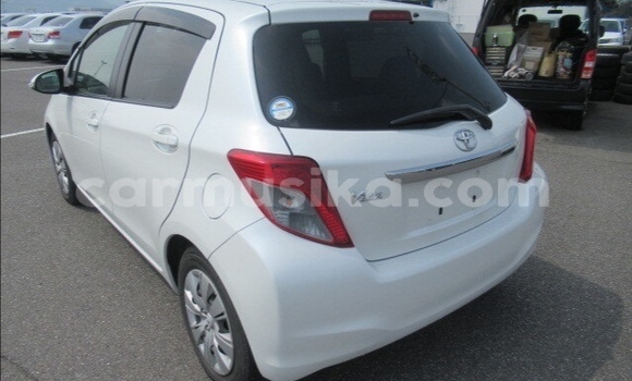 Tenga Tsaru Toyota Vitz Chena Mota in Beitbridge in Matabeleland South Tenga Tsaru Toyota Vitz Chena Mota in Beitbridge in Matabeleland South