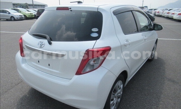 Tenga Tsaru Toyota Vitz Chena Mota in Beitbridge in Matabeleland South Tenga Tsaru Toyota Vitz Chena Mota in Beitbridge in Matabeleland South