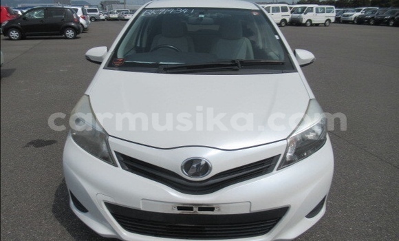 Tenga Tsaru Toyota Vitz Chena Mota in Beitbridge in Matabeleland South Tenga Tsaru Toyota Vitz Chena Mota in Beitbridge in Matabeleland South