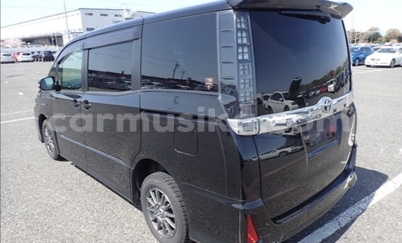 Tenga Tsaru Toyota Voxy Nhema Mota in Beitbridge in Matabeleland South Tenga Tsaru Toyota Voxy Nhema Mota in Beitbridge in Matabeleland South