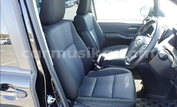 Tenga Tsaru Toyota Voxy Nhema Mota in Beitbridge in Matabeleland South Tenga Tsaru Toyota Voxy Nhema Mota in Beitbridge in Matabeleland South