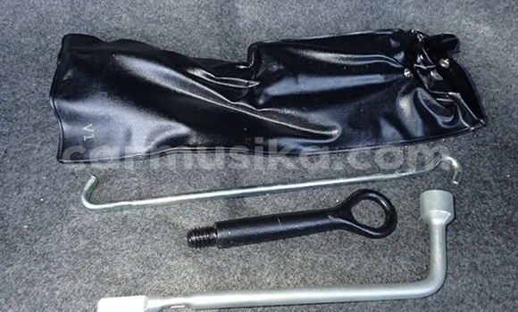 Tenga Tsaru Toyota Voxy Nhema Mota in Beitbridge in Matabeleland South Tenga Tsaru Toyota Voxy Nhema Mota in Beitbridge in Matabeleland South