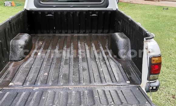 Nunua Ilio tumika Nissan Datsun Nyeupe Gari ndani ya Beitbridge nchini Matabeleland Kusini Nunua Ilio tumika Nissan Datsun Nyeupe Gari ndani ya Beitbridge nchini Matabeleland Kusini