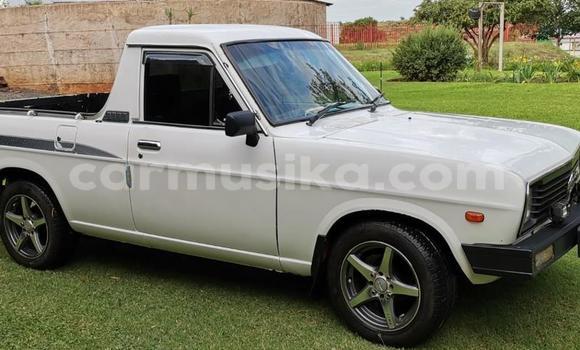 Nunua Ilio tumika Nissan Datsun Nyeupe Gari ndani ya Beitbridge nchini Matabeleland Kusini Nunua Ilio tumika Nissan Datsun Nyeupe Gari ndani ya Beitbridge nchini Matabeleland Kusini