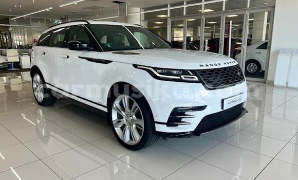 Buy Used Land Rover Range Rover Velar White Car in Beitbridge in Matabeleland South