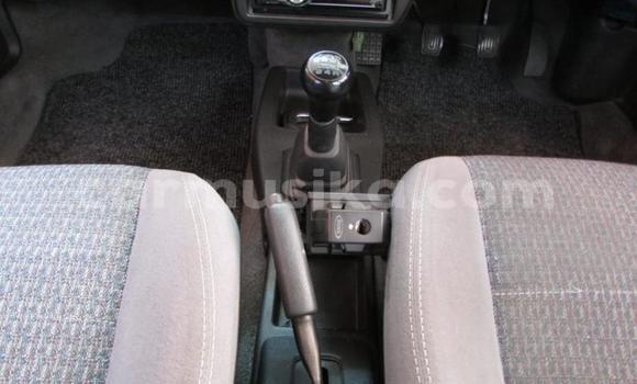 Nunua Ilio tumika Ford Laser Nyekundu Gari ndani ya Beitbridge nchini Matabeleland Kusini Nunua Ilio tumika Ford Laser Nyekundu Gari ndani ya Beitbridge nchini Matabeleland Kusini