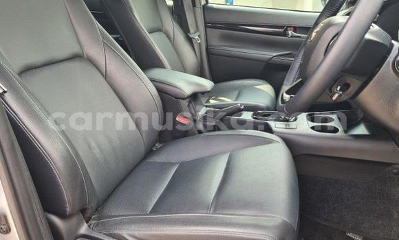 Buy Used Toyota Hilux Silver Car in Beitbridge in Matabeleland South Buy Used Toyota Hilux Silver Car in Beitbridge in Matabeleland South