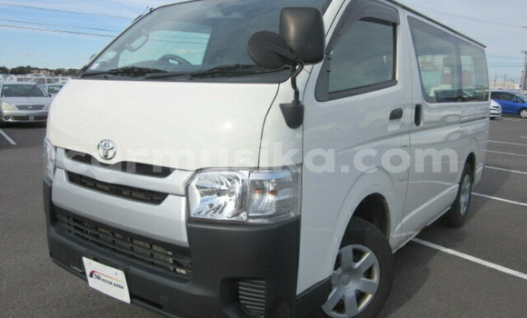 Acheter Occasion Voiture Toyota Hiace Blanc à Beitbridge, Matabeleland South Acheter Occasion Voiture Toyota Hiace Blanc à Beitbridge, Matabeleland South