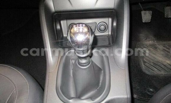 Acheter Occasion Voiture Hyundai ix35 Blanc à Beitbridge, Matabeleland South Acheter Occasion Voiture Hyundai ix35 Blanc à Beitbridge, Matabeleland South