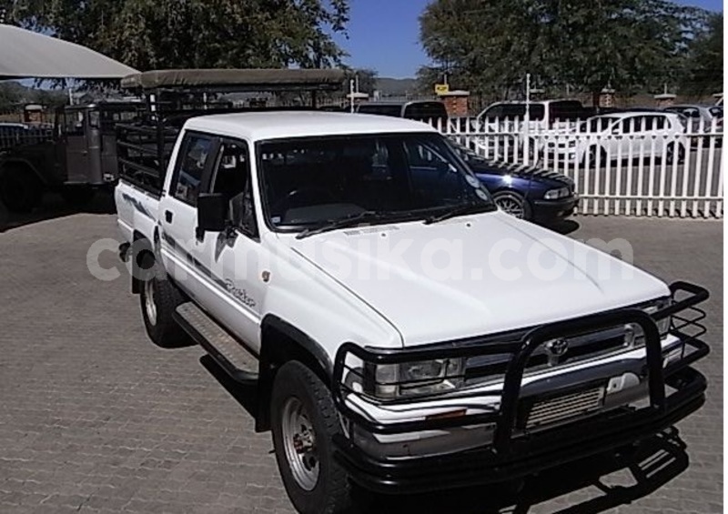 Big with watermark toyota hilux matabeleland south beitbridge 28923