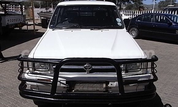 Acheter Occasion Voiture Toyota Hilux Blanc à Beitbridge, Matabeleland South Acheter Occasion Voiture Toyota Hilux Blanc à Beitbridge, Matabeleland South