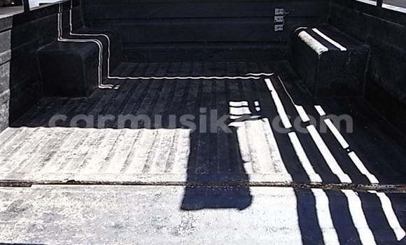 Acheter Occasion Voiture Toyota Hilux Blanc à Beitbridge, Matabeleland South Acheter Occasion Voiture Toyota Hilux Blanc à Beitbridge, Matabeleland South