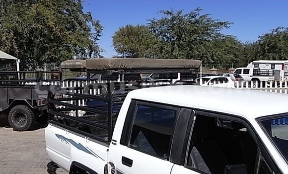 Acheter Occasion Voiture Toyota Hilux Blanc à Beitbridge, Matabeleland South Acheter Occasion Voiture Toyota Hilux Blanc à Beitbridge, Matabeleland South