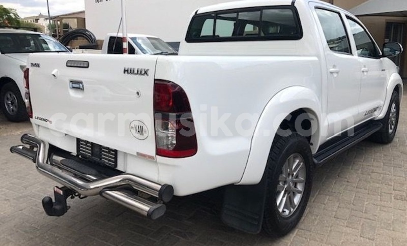 Big with watermark toyota hilux matabeleland south beitbridge 28924