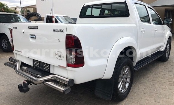 Acheter Occasion Voiture Toyota Hilux Blanc à Beitbridge, Matabeleland South Acheter Occasion Voiture Toyota Hilux Blanc à Beitbridge, Matabeleland South