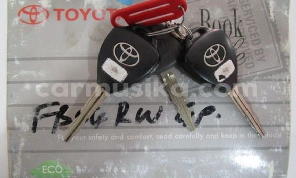 Acheter Occasion Voiture Toyota Hilux Blanc à Beitbridge, Matabeleland South Acheter Occasion Voiture Toyota Hilux Blanc à Beitbridge, Matabeleland South