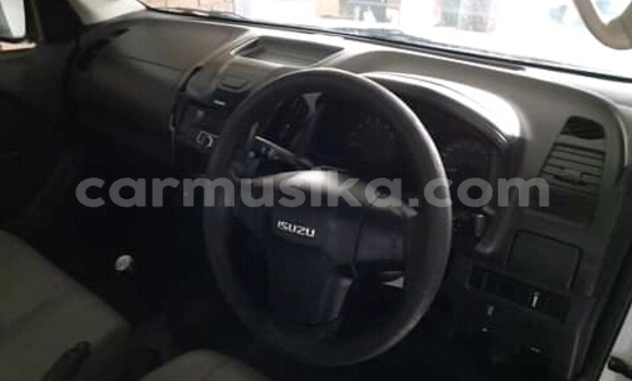 Tenga Tsaru Isuzu Elf Chena Rori in Harare in Harare Tenga Tsaru Isuzu Elf Chena Rori in Harare in Harare