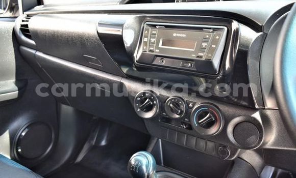 Nunua Ilio tumika Toyota Hilux Nyeupe Gari ndani ya Beitbridge nchini Matabeleland Kusini Nunua Ilio tumika Toyota Hilux Nyeupe Gari ndani ya Beitbridge nchini Matabeleland Kusini