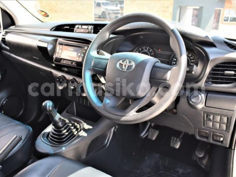 Big with watermark toyota hilux matabeleland south beitbridge 28935