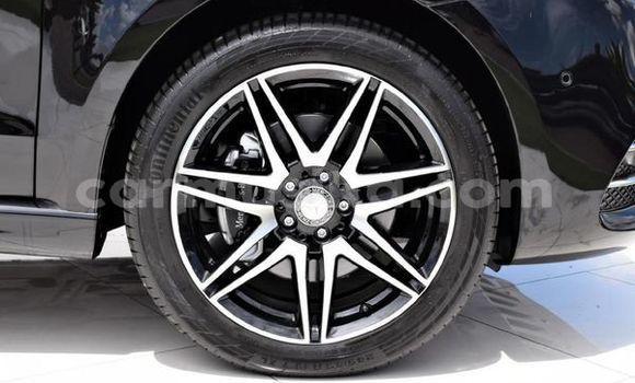 Acheter Occasion Voiture Mercedes-Benz CLS250 Noir à Beitbridge, Matabeleland South Acheter Occasion Voiture Mercedes-Benz CLS250 Noir à Beitbridge, Matabeleland South