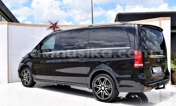 Acheter Occasion Voiture Mercedes-Benz CLS250 Noir à Beitbridge, Matabeleland South Acheter Occasion Voiture Mercedes-Benz CLS250 Noir à Beitbridge, Matabeleland South