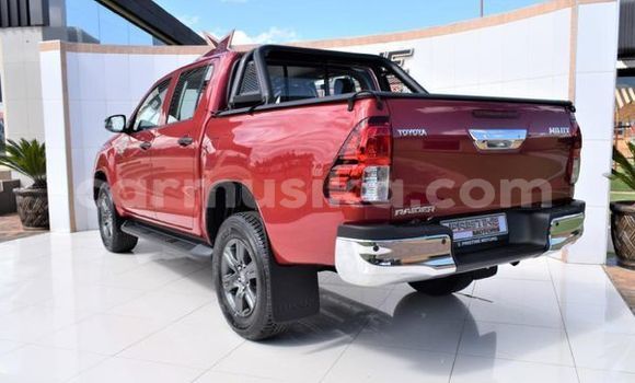 Tenga Tsaru Toyota Hilux Tsvuku Mota in Beitbridge in Matabeleland South Tenga Tsaru Toyota Hilux Tsvuku Mota in Beitbridge in Matabeleland South
