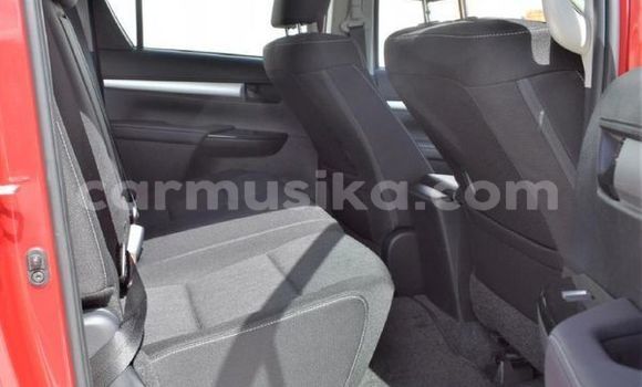 Tenga Tsaru Toyota Hilux Tsvuku Mota in Beitbridge in Matabeleland South Tenga Tsaru Toyota Hilux Tsvuku Mota in Beitbridge in Matabeleland South