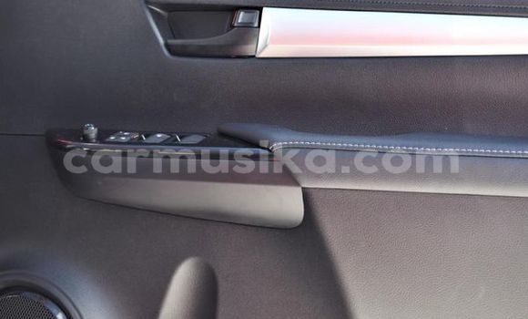 Tenga Tsaru Toyota Hilux Tsvuku Mota in Beitbridge in Matabeleland South Tenga Tsaru Toyota Hilux Tsvuku Mota in Beitbridge in Matabeleland South